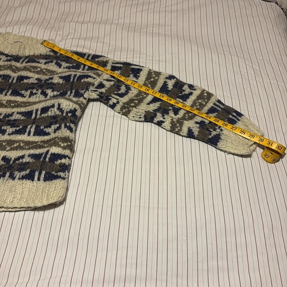 Vintage 100% wool chunky knit sweater - Picture 9 of 9